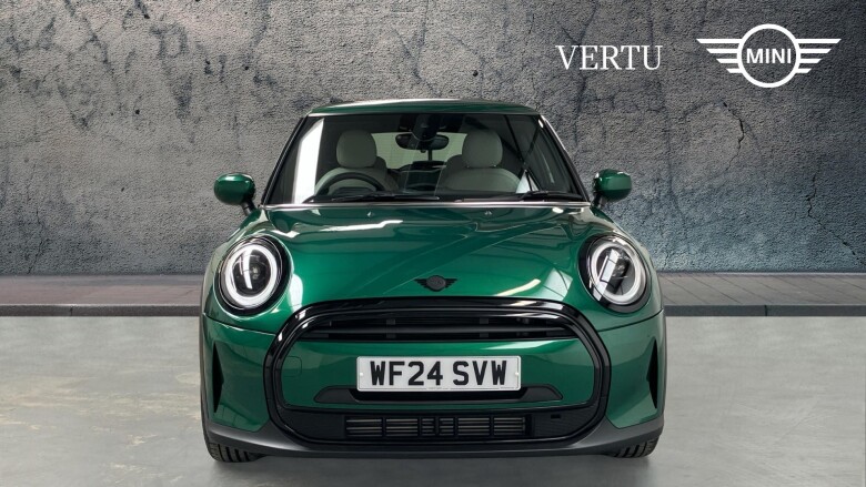 MINI Hatchback 1.5 Cooper Exclusive 3dr Auto Petrol Hatchback